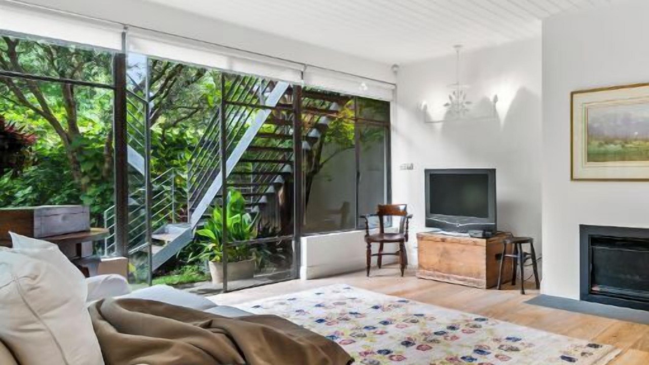 Photo of Livingroom in Elwood