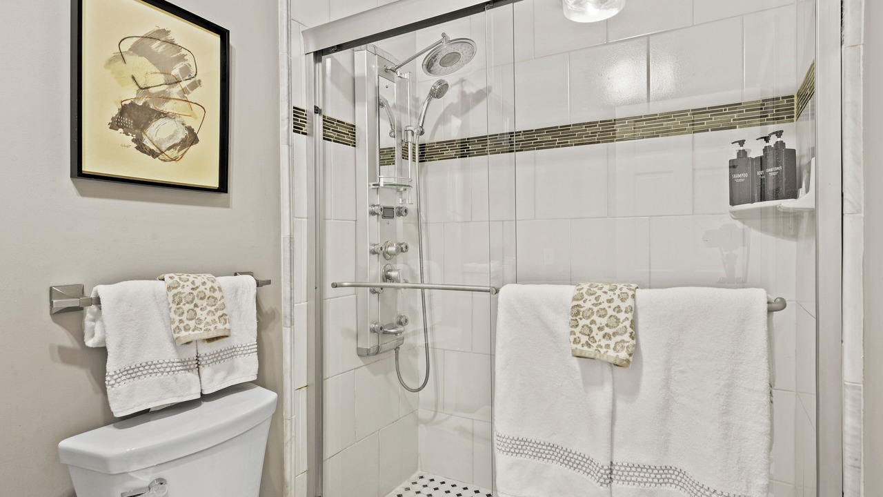 Photo of Bathroom in Ooltewah