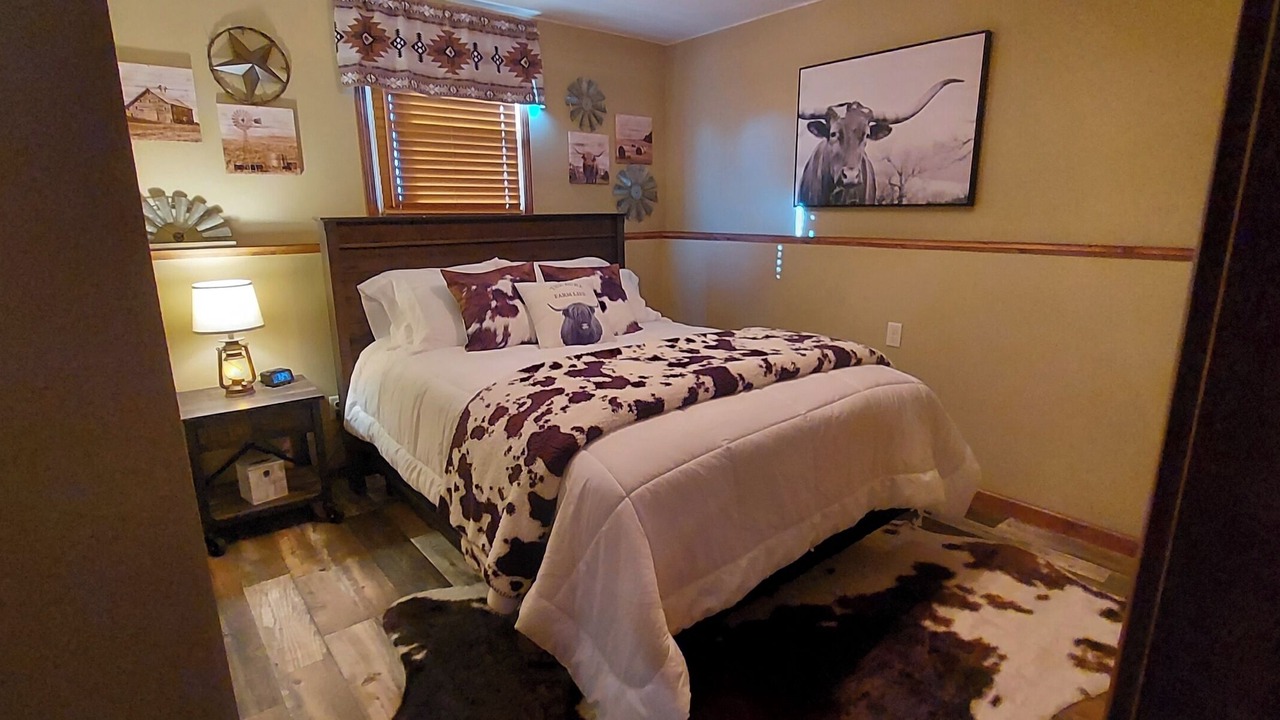Photo of Bedroom in Adams County
