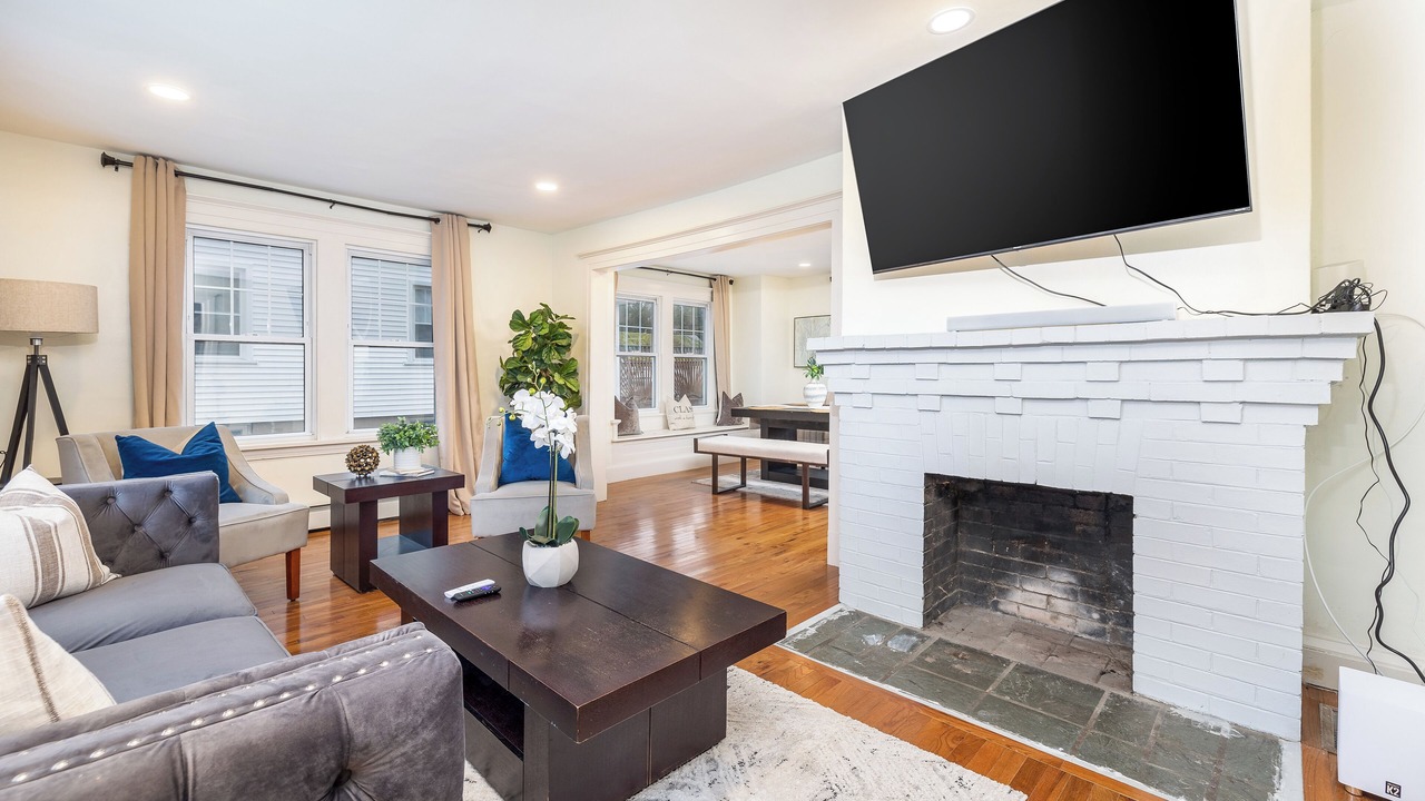 Photo of Livingroom in West Hartford