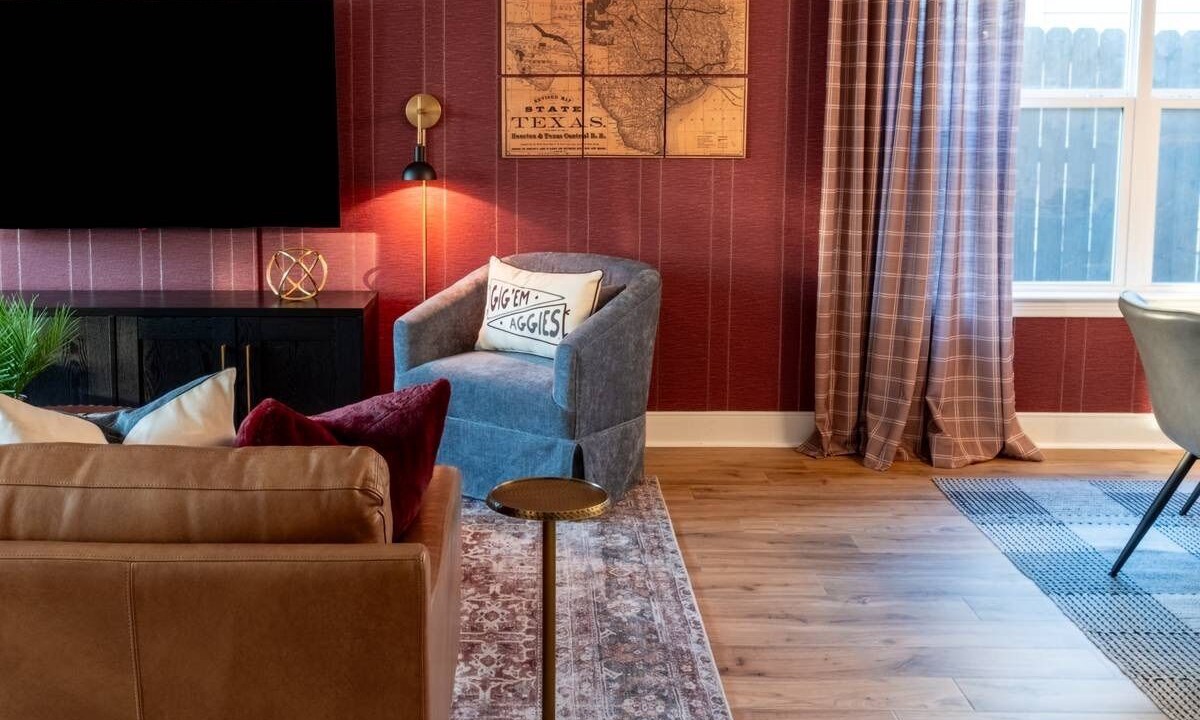 Photo of Livingroom in College Station