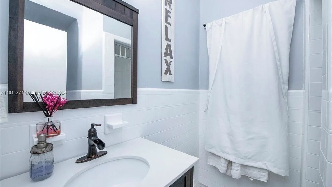 Photo of Bathroom in Poinciana Park