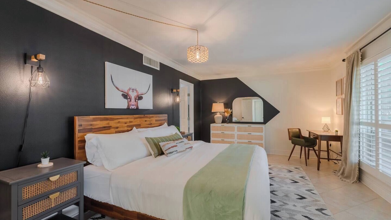 Photo of Bedroom in Vance Jackson