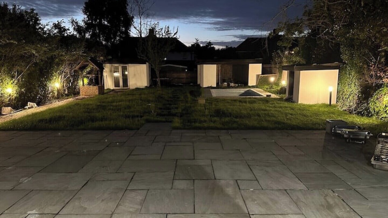 Photo of Patio Balcony in Aldershot