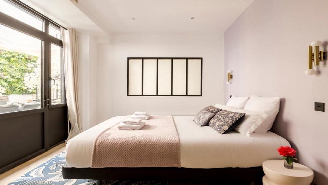 Photo of Bedroom in Champs-Elysees