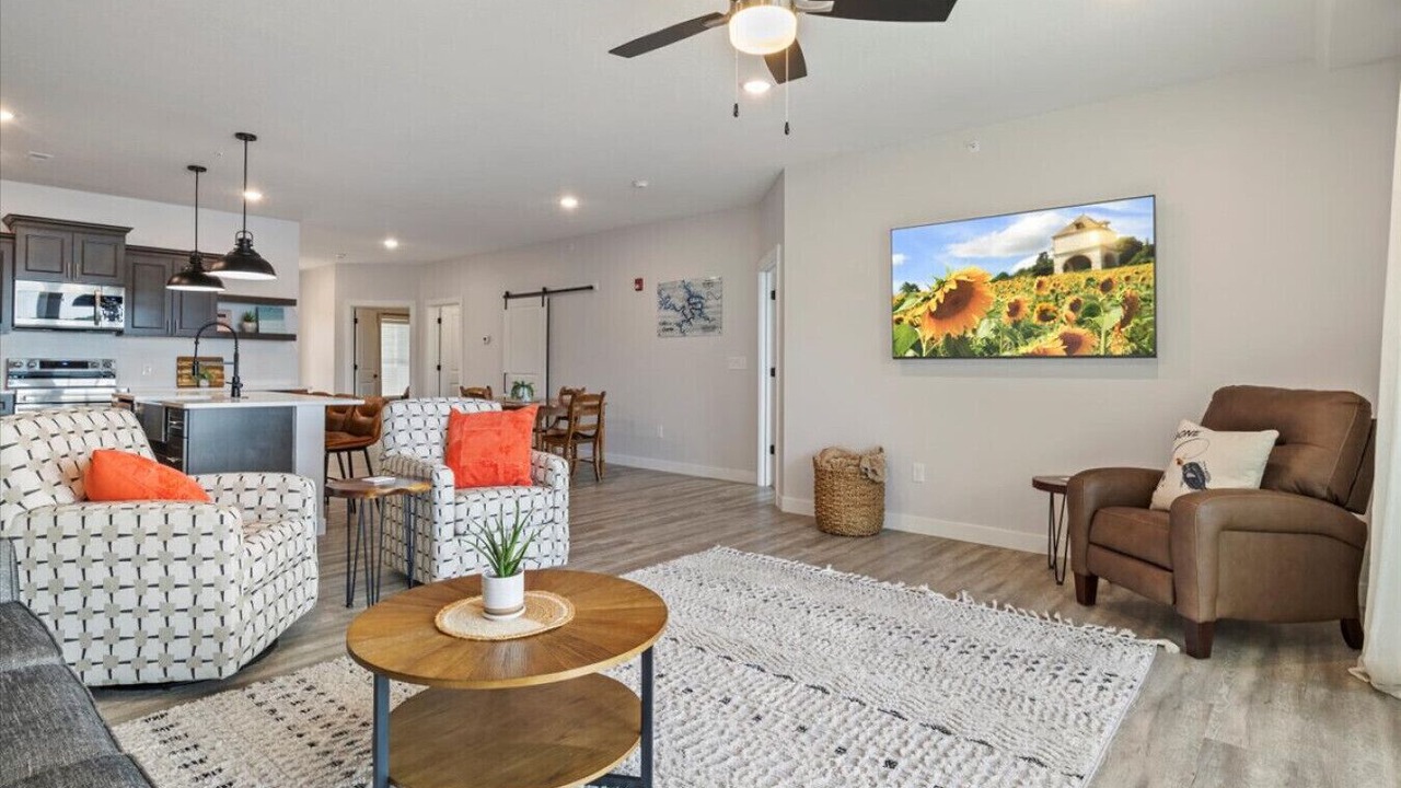 Photo of Livingroom in Camdenton