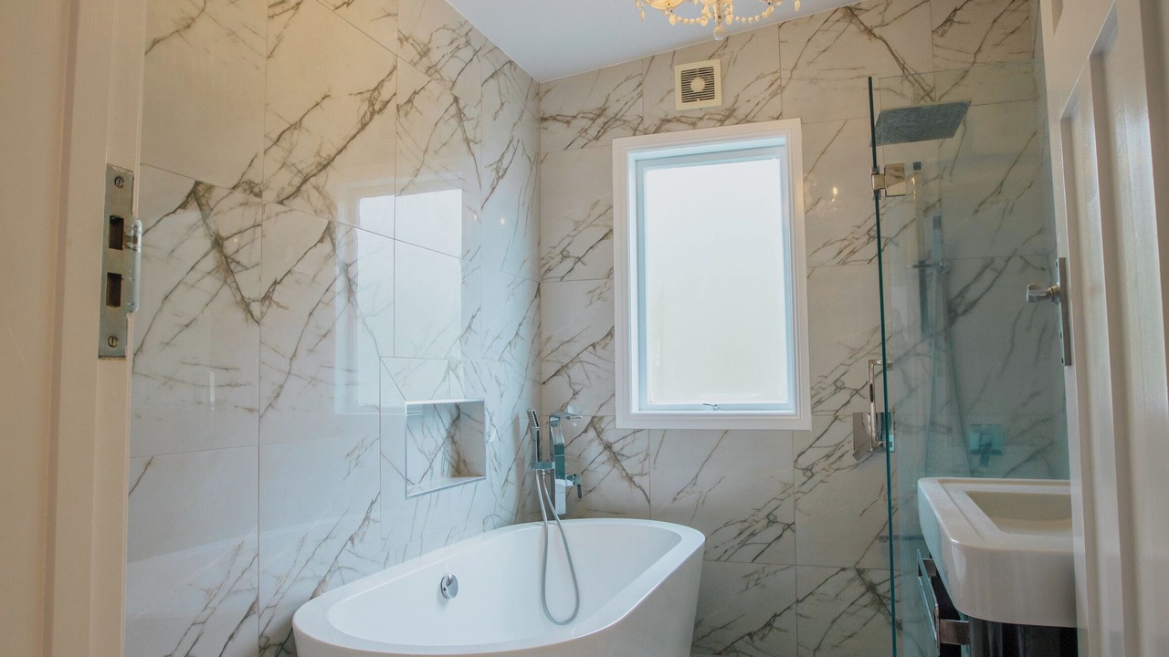 Photo of Bathroom in Glenbrook