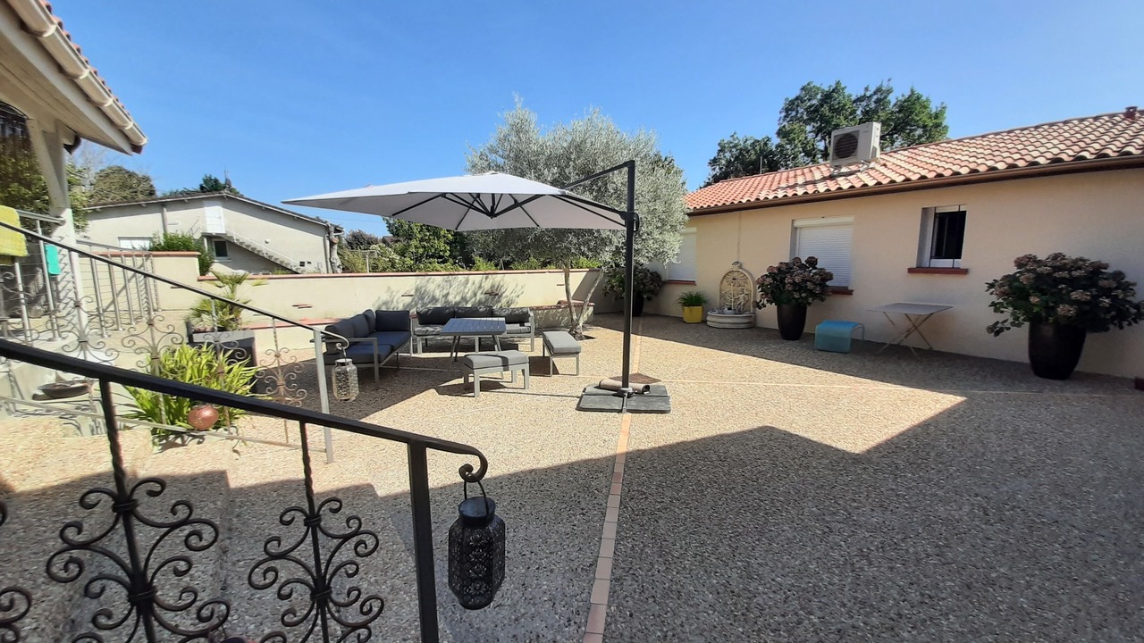 Photo of Outdoor in Bon-Encontre
