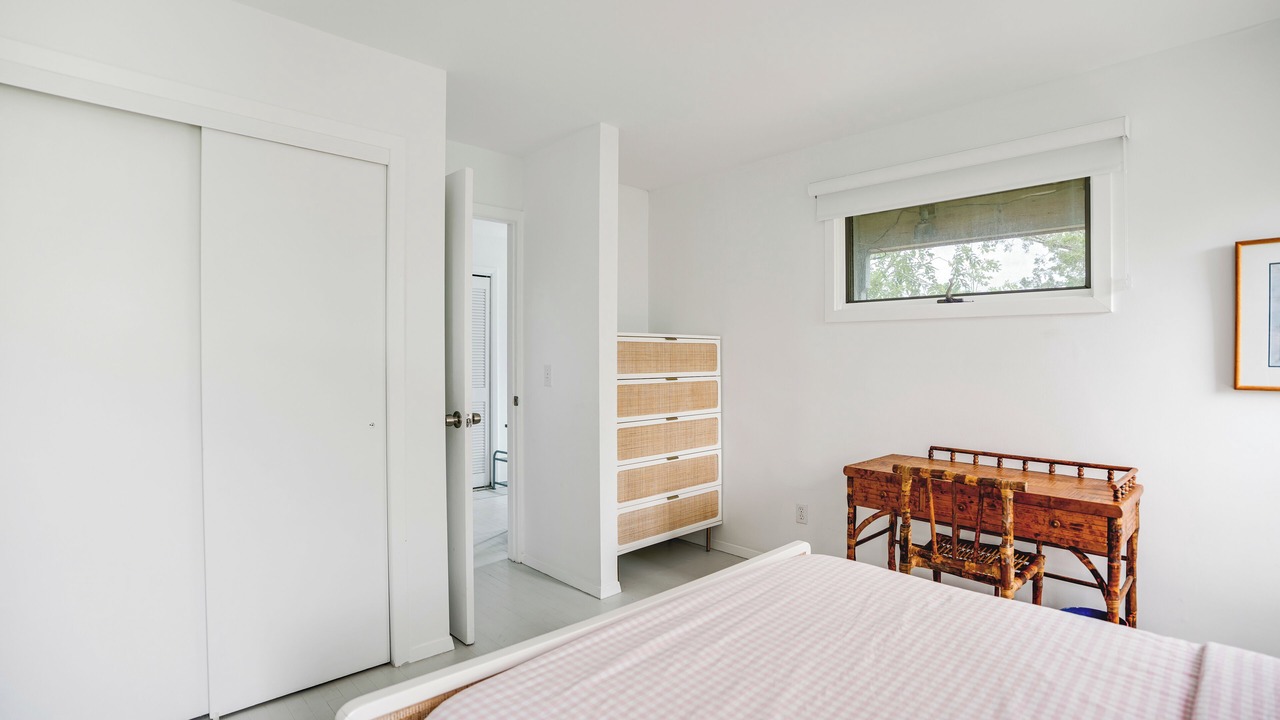 Photo of Bedroom in Beach Hampton