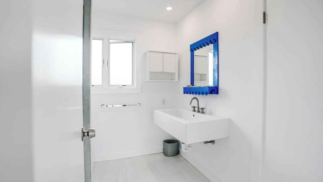 Photo of Bathroom in Beach Hampton