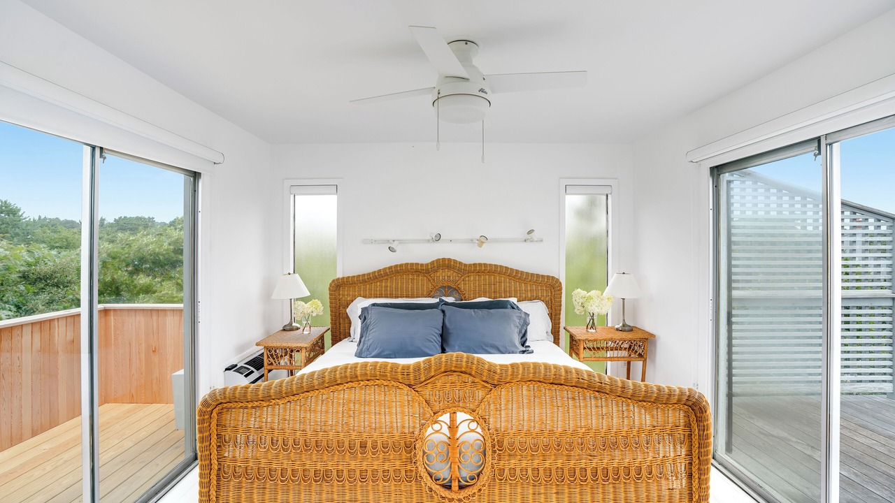 Photo of Bedroom in Beach Hampton