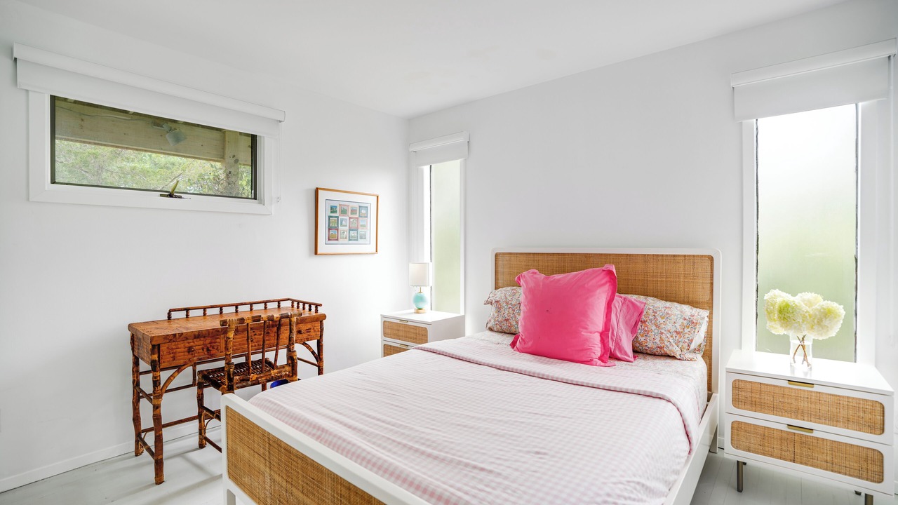 Photo of Bedroom in Beach Hampton