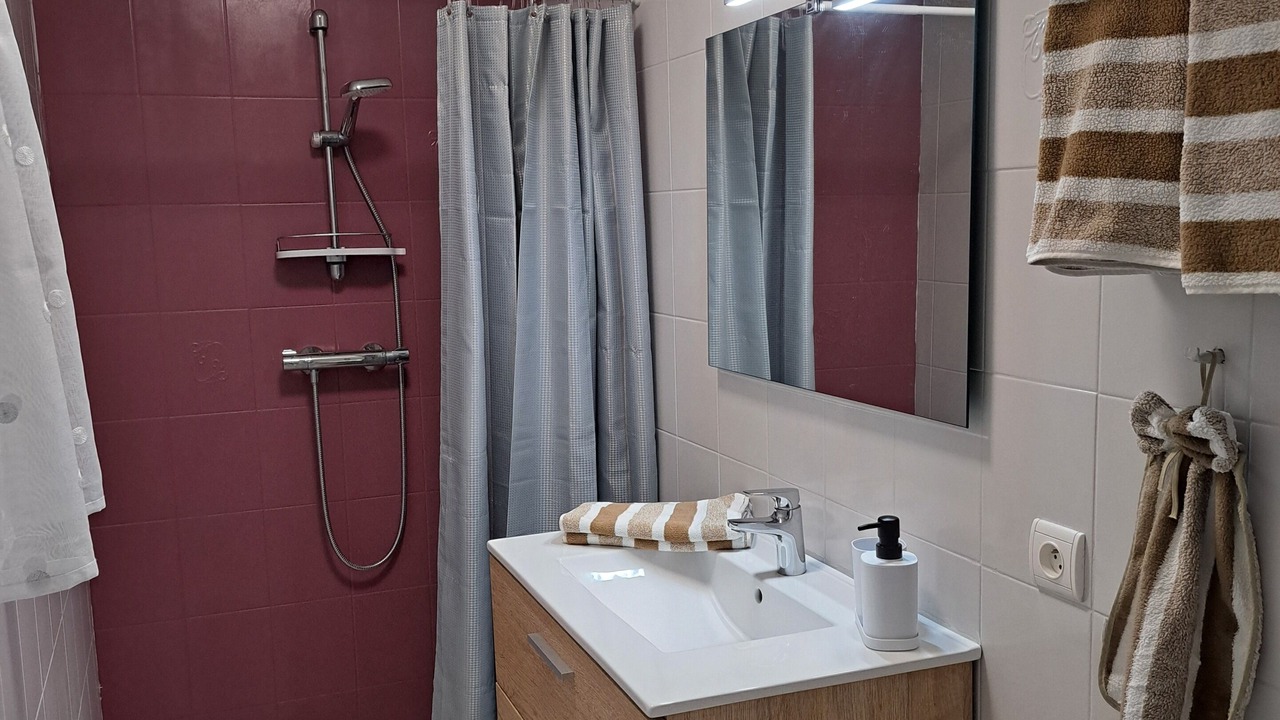 Photo of Bathroom in Grues