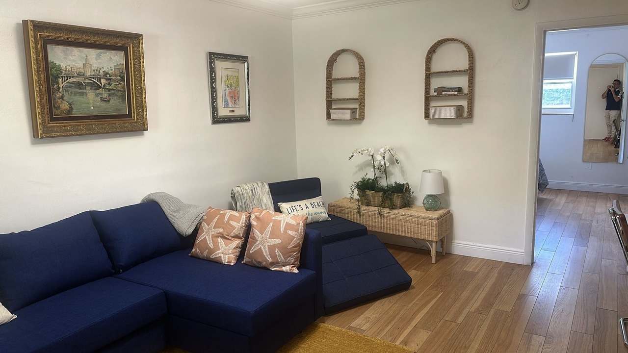 Photo of Livingroom in Key Biscayne