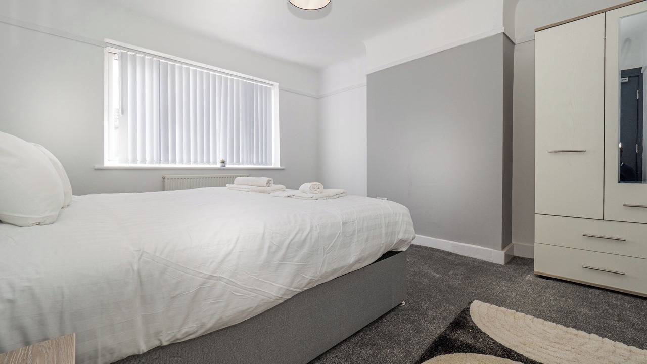 Photo of Bedroom in Wallasey