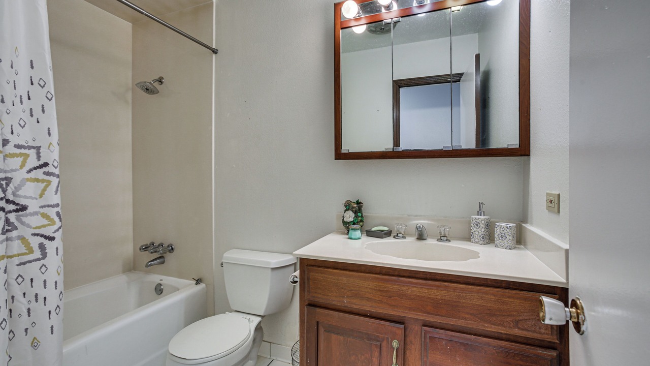 Photo of Bathroom in LaPlace