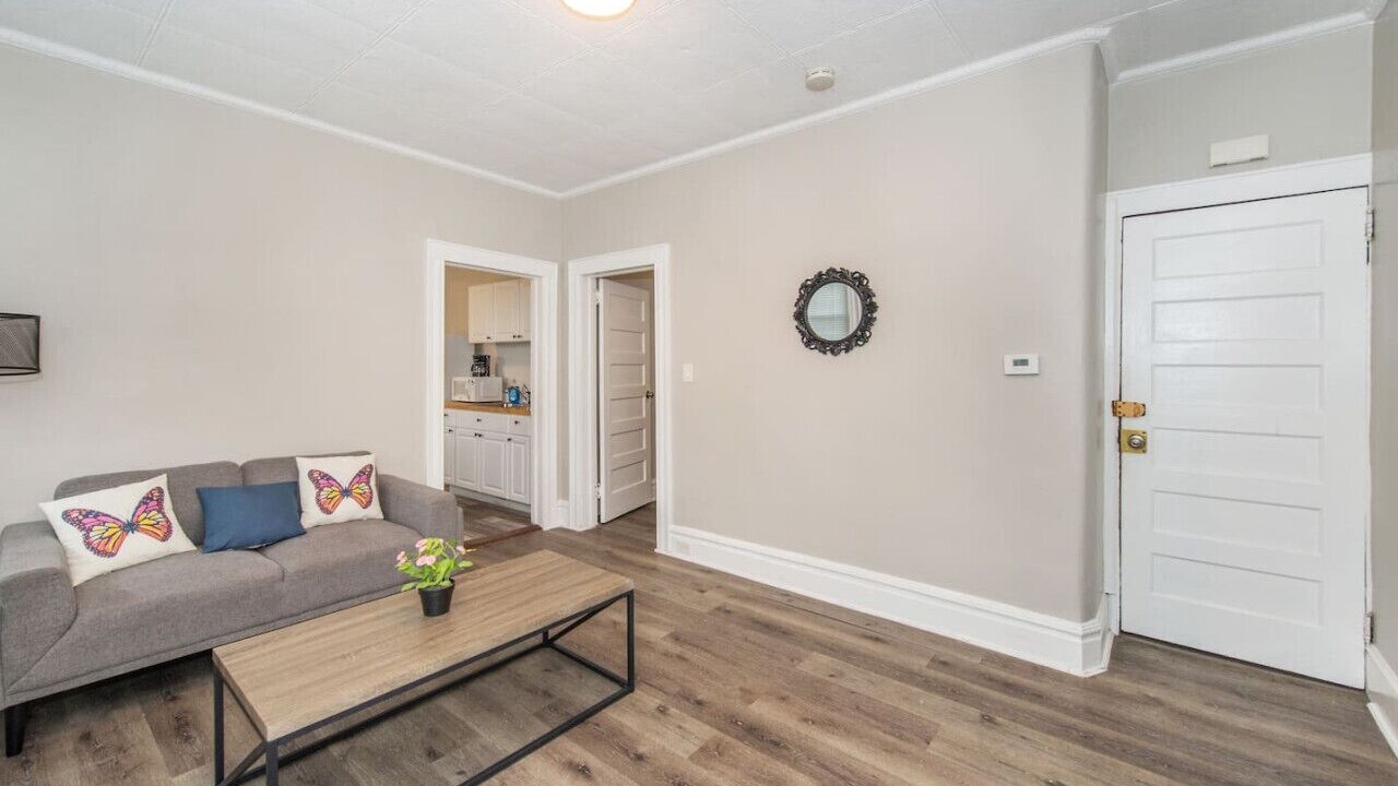 Photo of Livingroom in Harrison