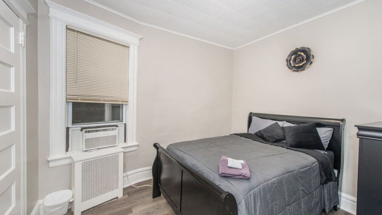 Photo of Bedroom in Harrison