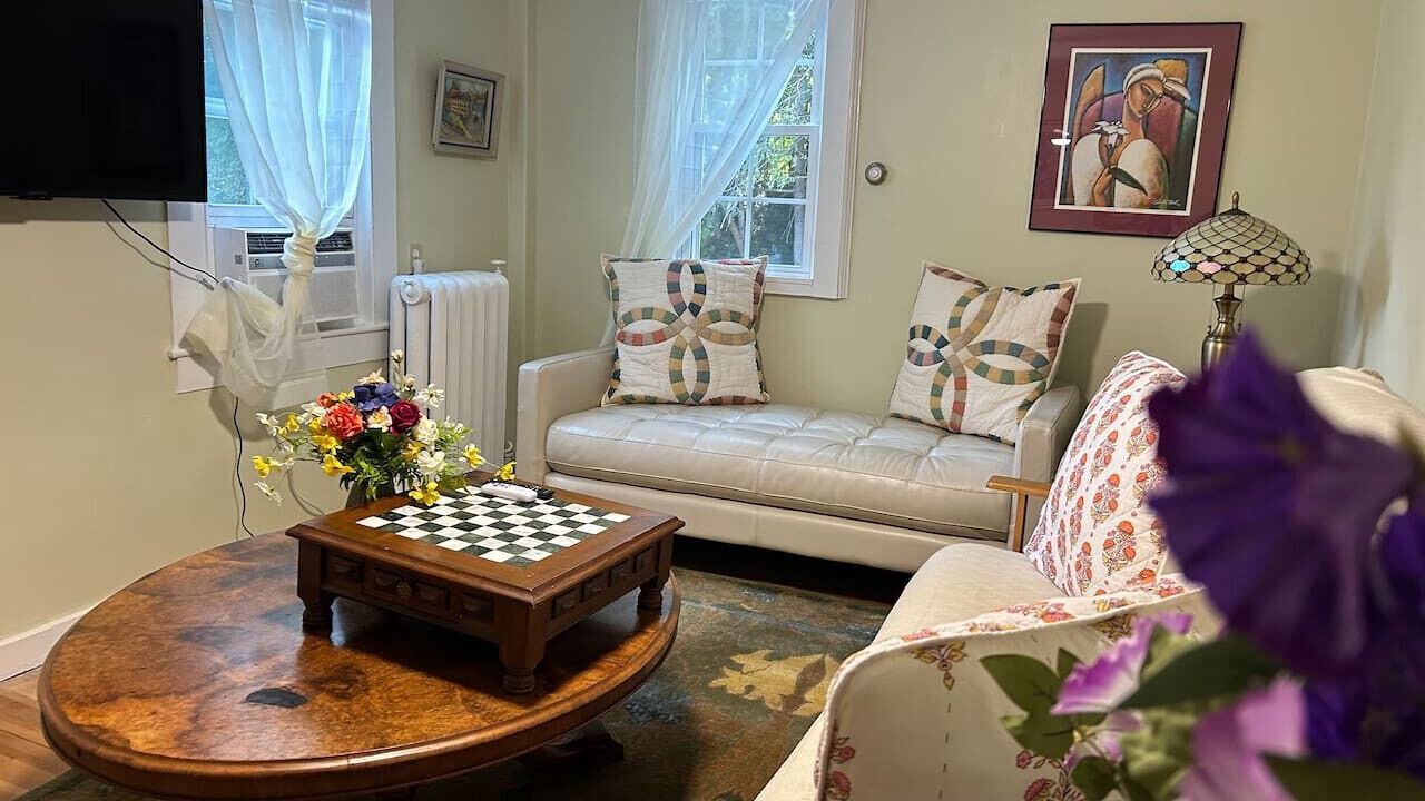 Photo of Livingroom in Avon