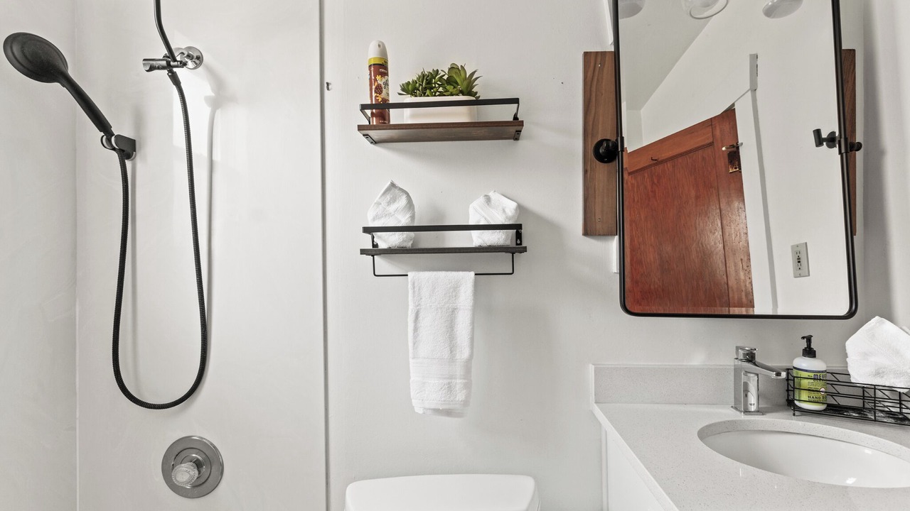 Photo of Bathroom in Englewood