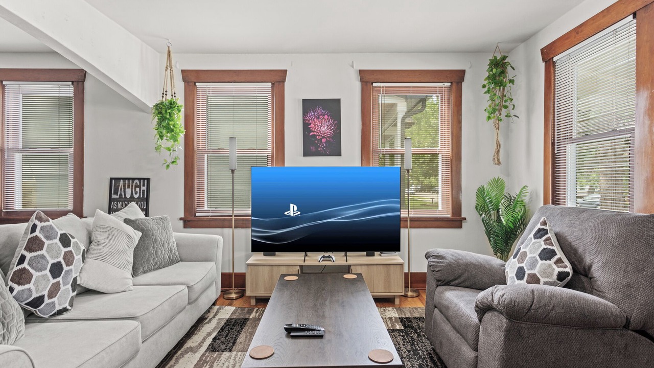 Photo of Livingroom in Englewood
