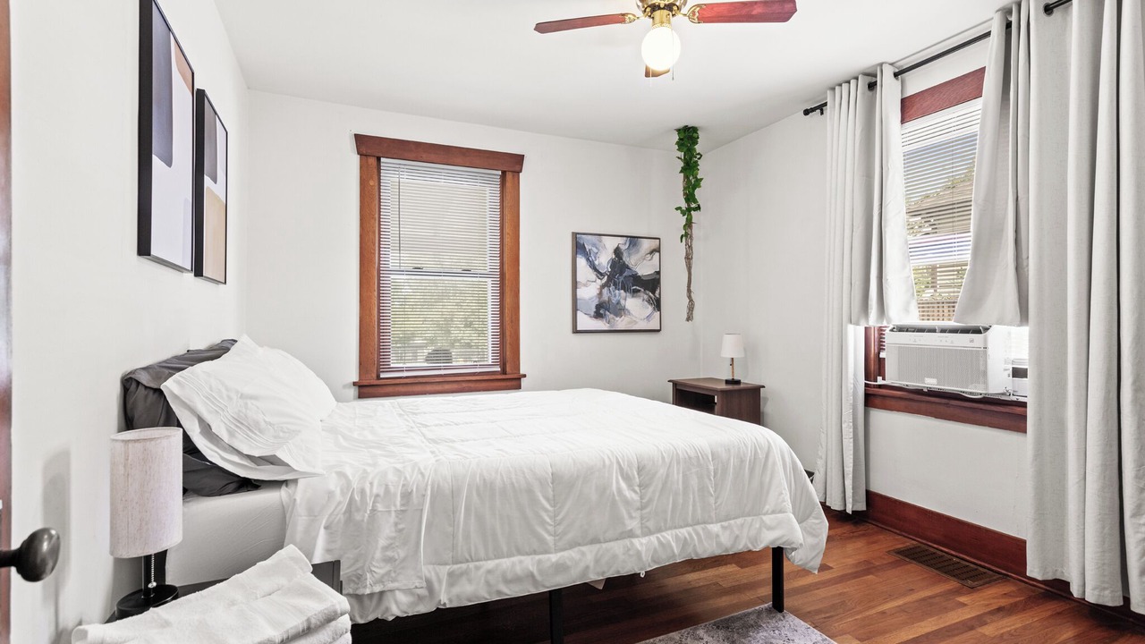 Photo of Bedroom in Englewood