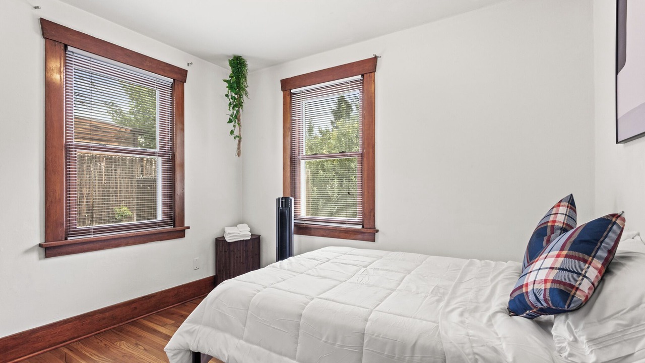 Photo of Bedroom in Englewood