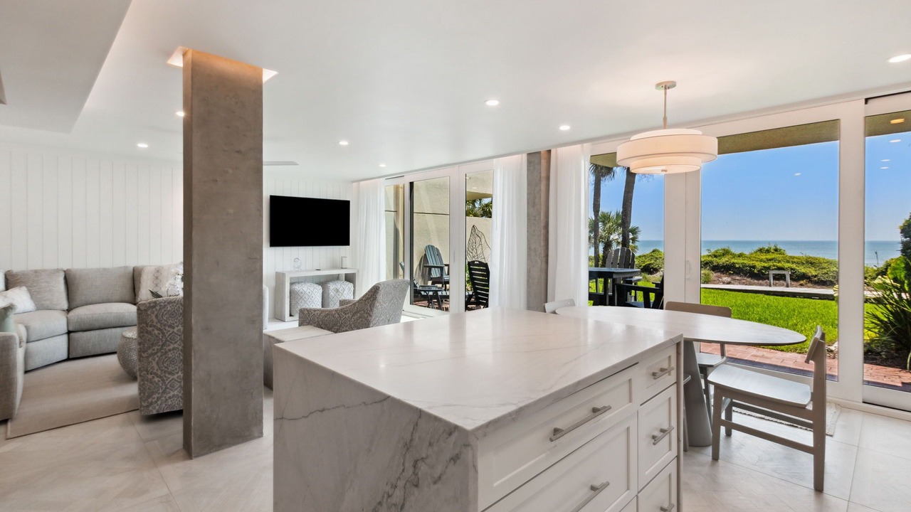 Photo of Livingroom in Fernandina Beach