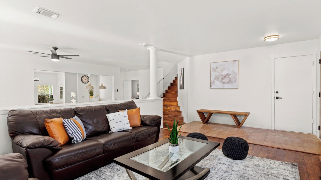 Photo of Livingroom in North San Antonio - SAT