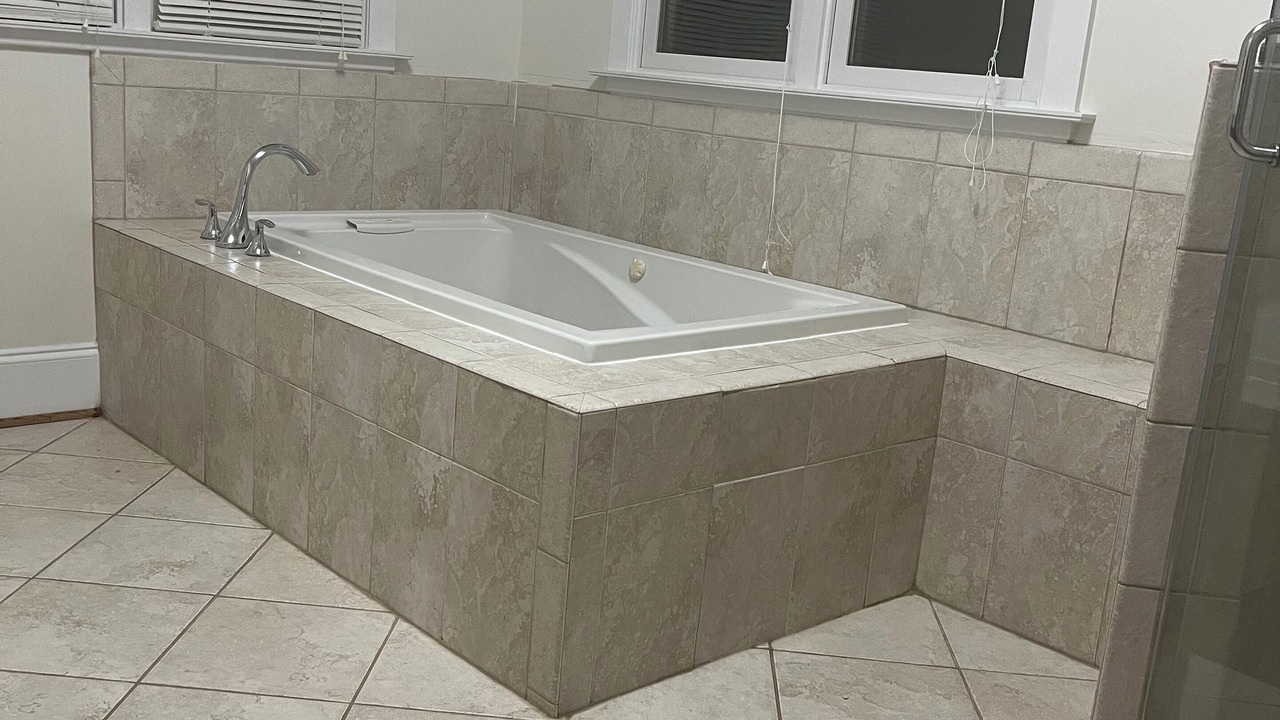 Photo of Bathroom in Addison Heights