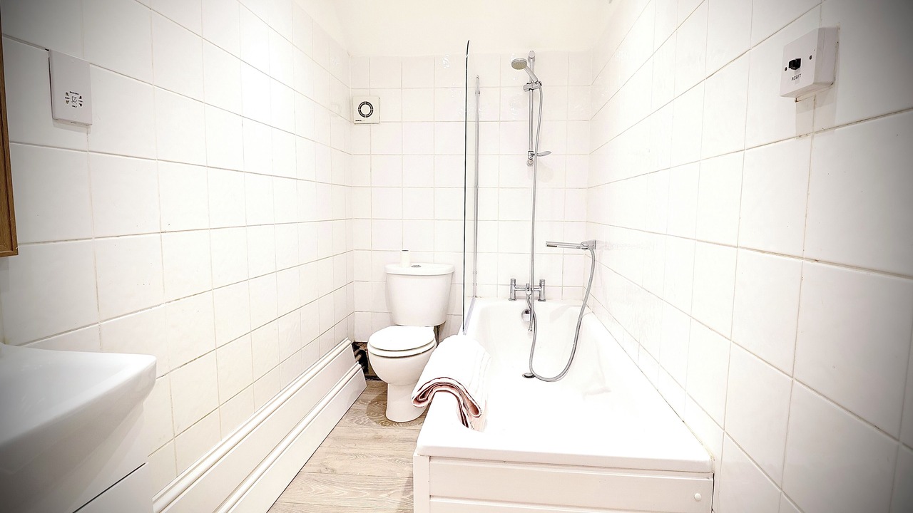 Photo of Bathroom in Greenhithe