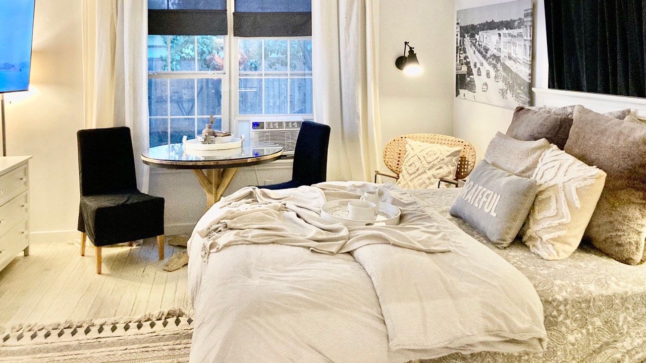 Photo of Bedroom in Navasota