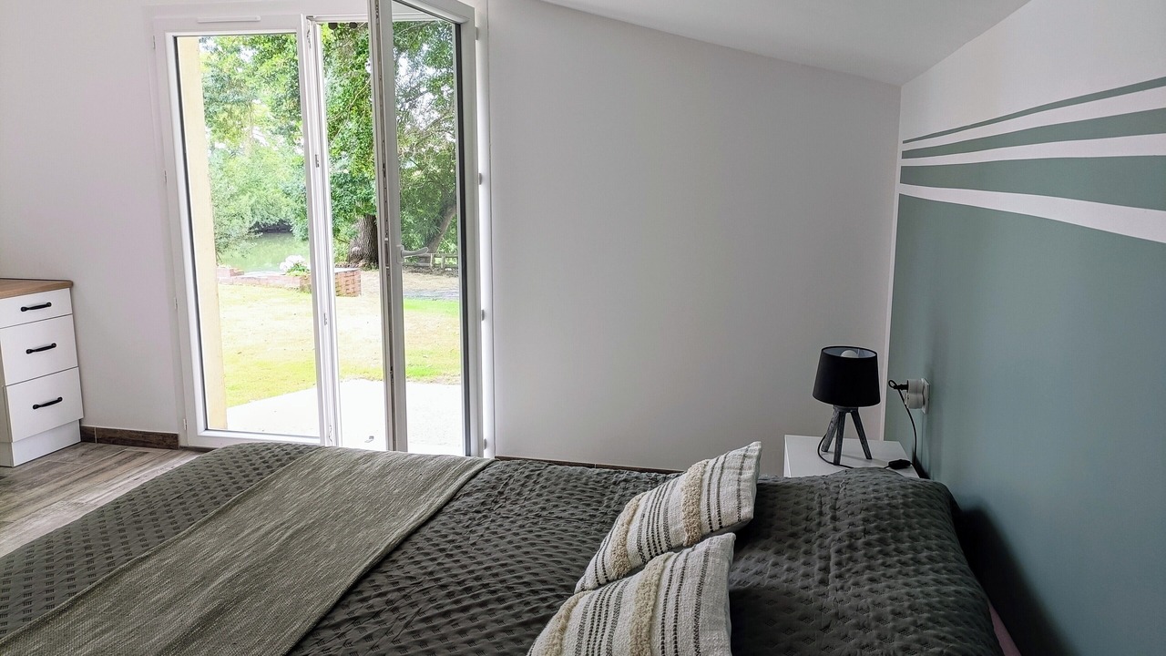 Photo of Bedroom in Neuville-sur-Sarthe
