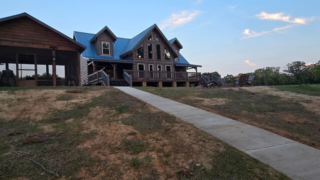 Photo of Outdoor in Baneberry