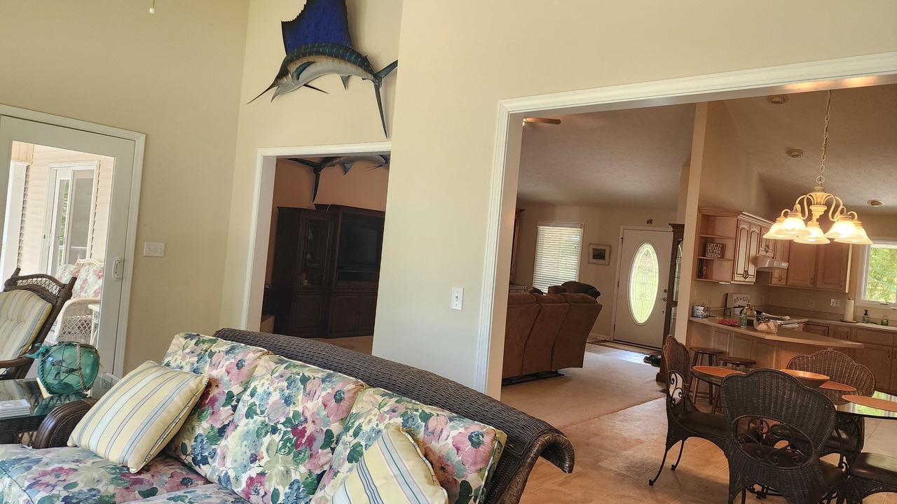 Photo of Livingroom in Benton