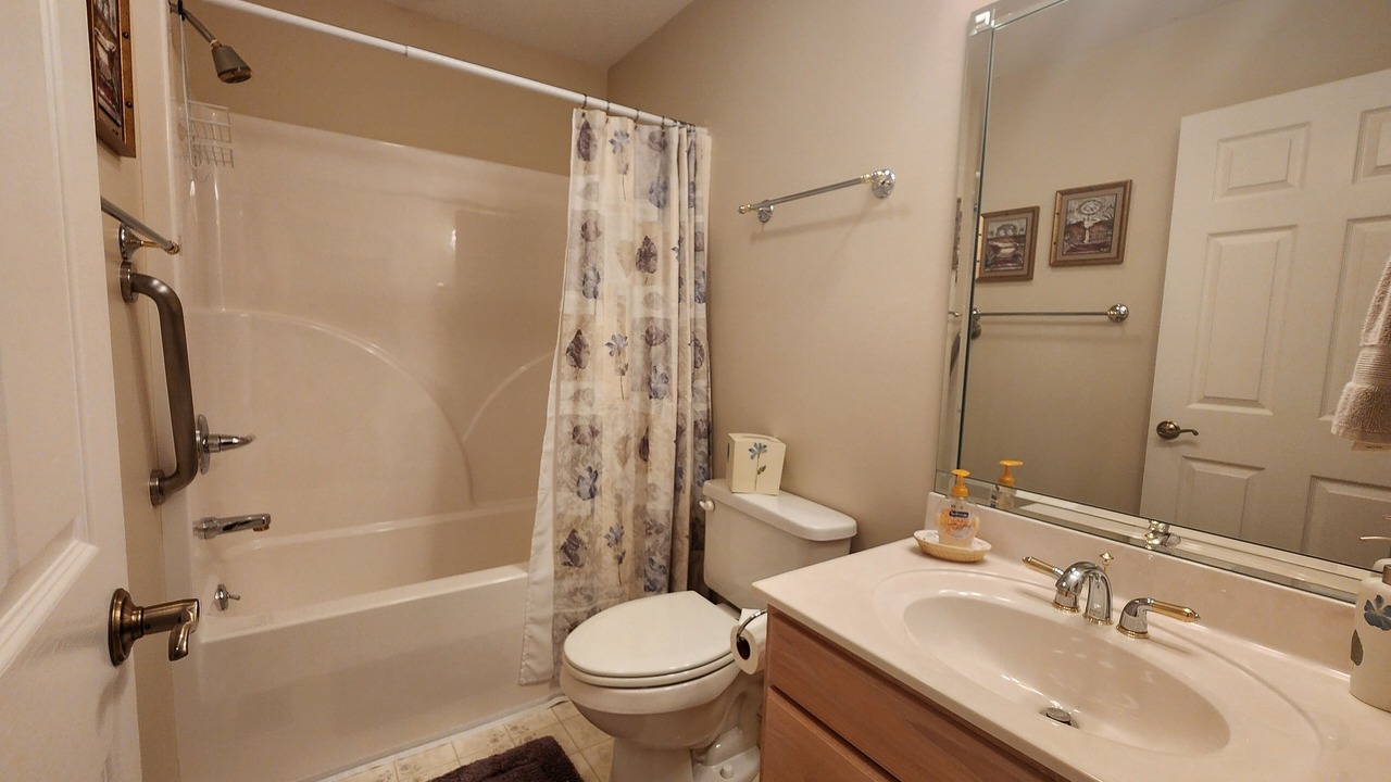 Photo of Bathroom in Benton