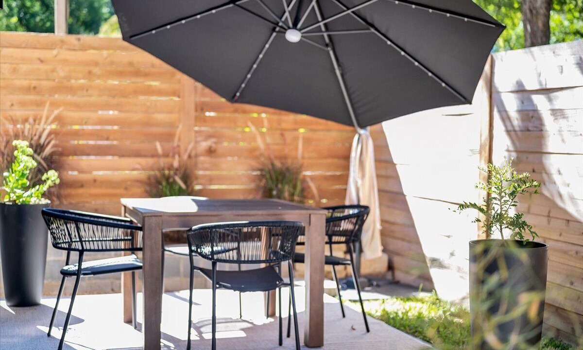 Photo of Outdoor in Cherrywood