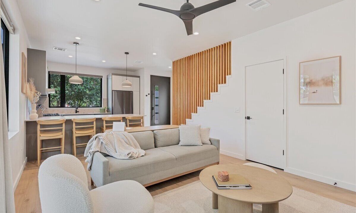 Photo of Livingroom in Cherrywood