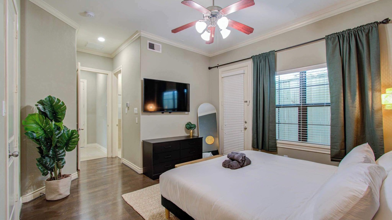 Photo of Bedroom in South Central Houston