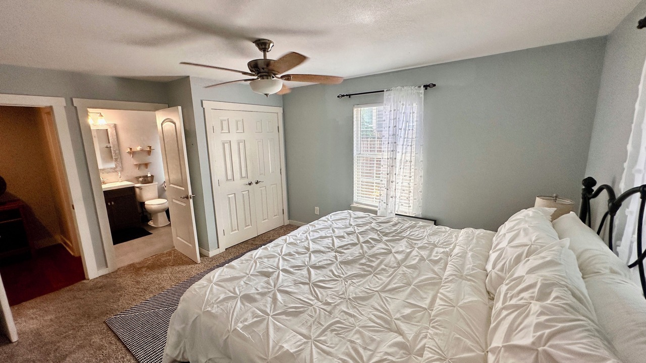 Photo of Bedroom in Mahncke Park