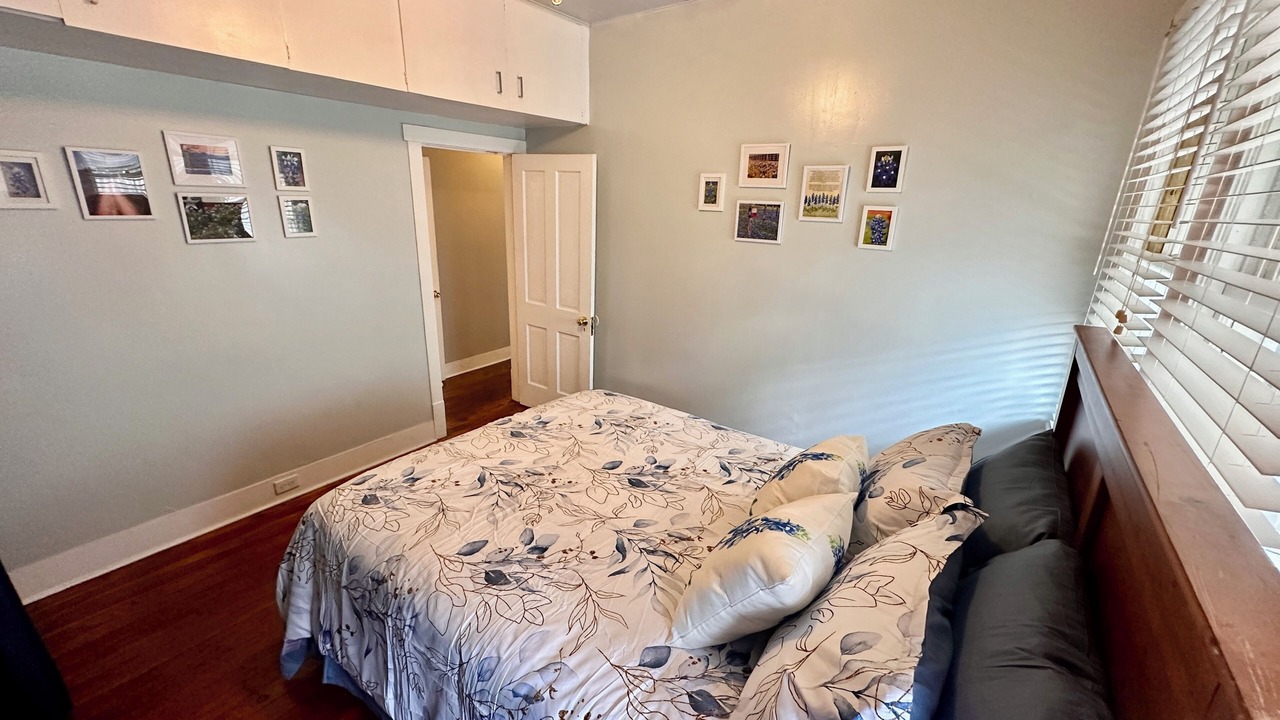 Photo of Bedroom in Mahncke Park