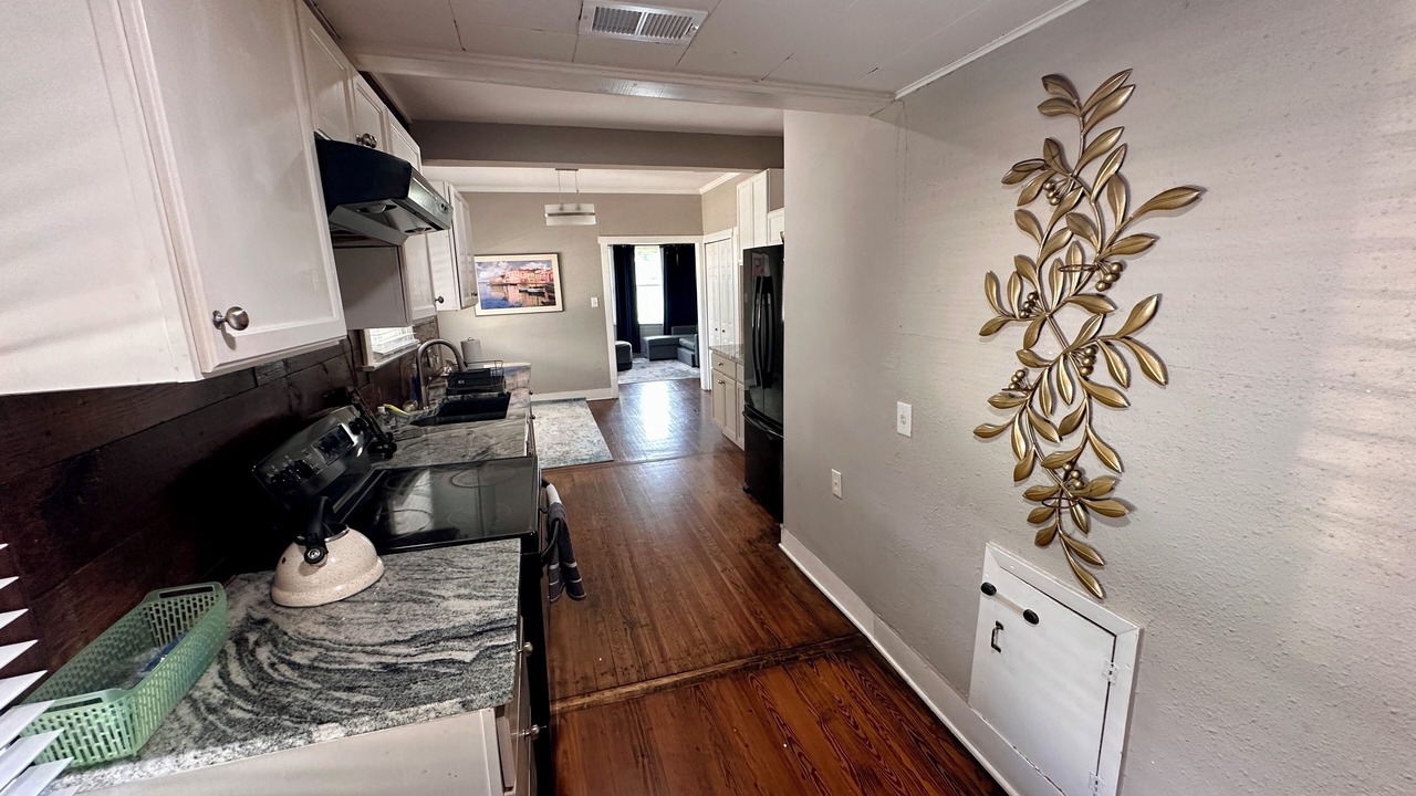 Photo of Kitchen in Mahncke Park
