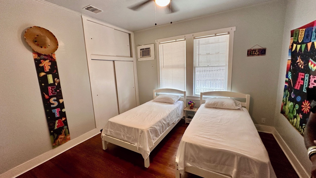 Photo of Bedroom in Mahncke Park