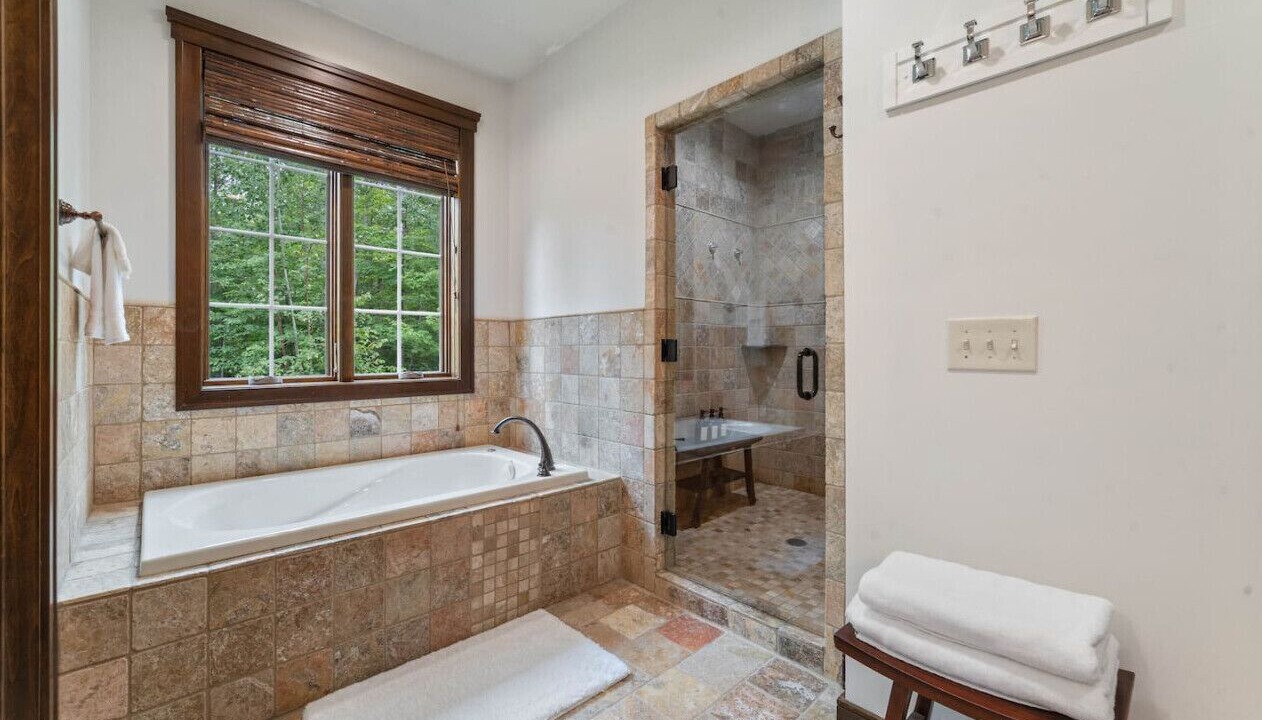 Photo of Bathroom in Biwabik