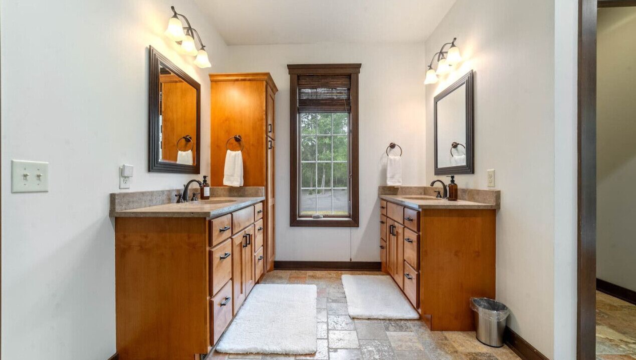Photo of Bathroom in Biwabik