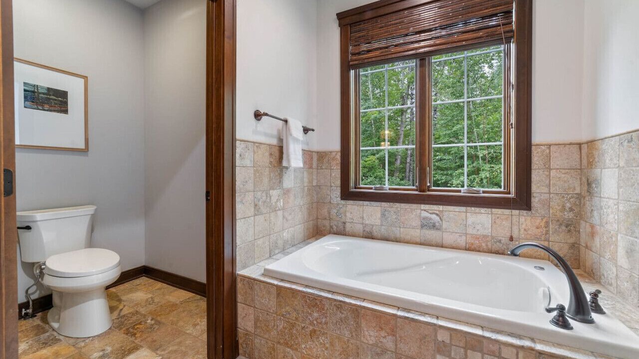 Photo of Bathroom in Biwabik