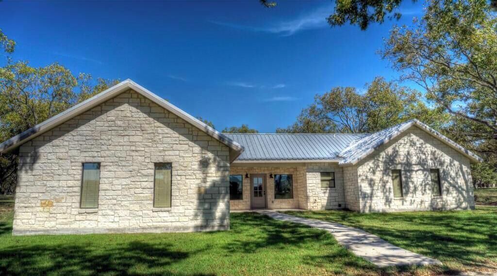 Photo of Outdoor in Leakey