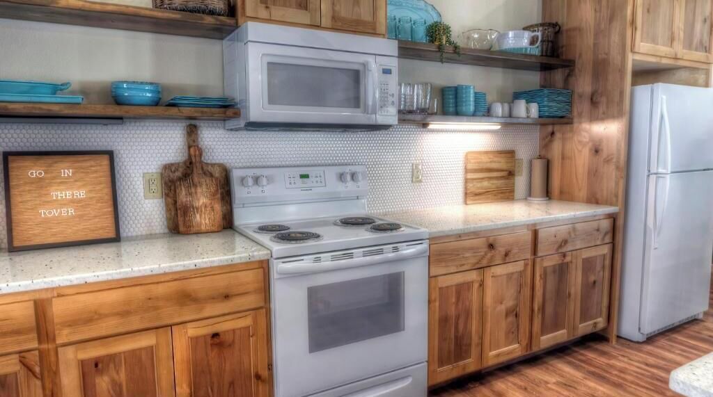 Photo of Kitchen in Leakey