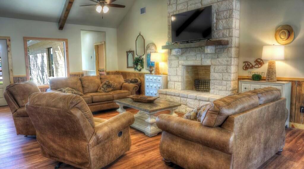 Photo of Livingroom in Leakey