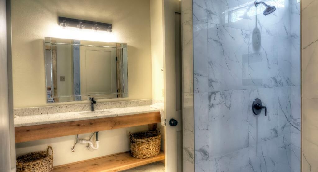 Photo of Bathroom in Leakey